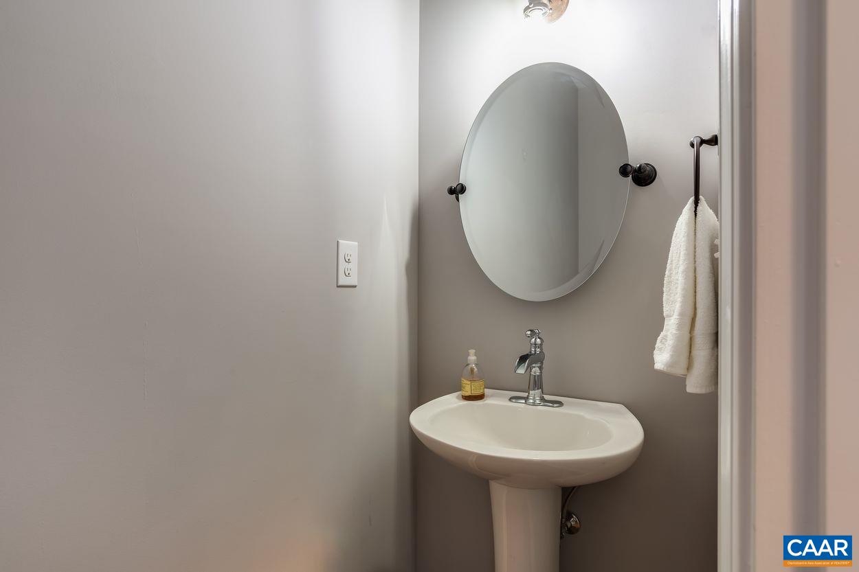 205 Two Rivers Drive Troy, VA 22974 - Photo 17 of 39 Gallery Image 17