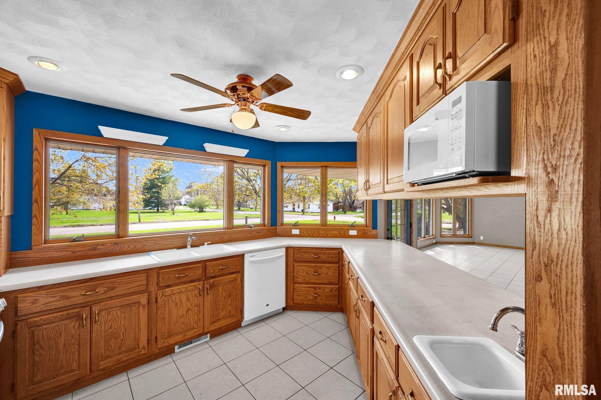 412 South Main Street Lacon, IL 61540 - Photo 11 of 52