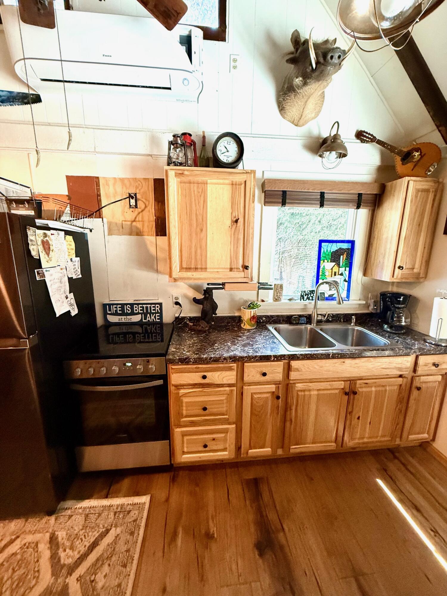 10 Fish Lake Ashland, OR 97520 - Photo 7 of 40