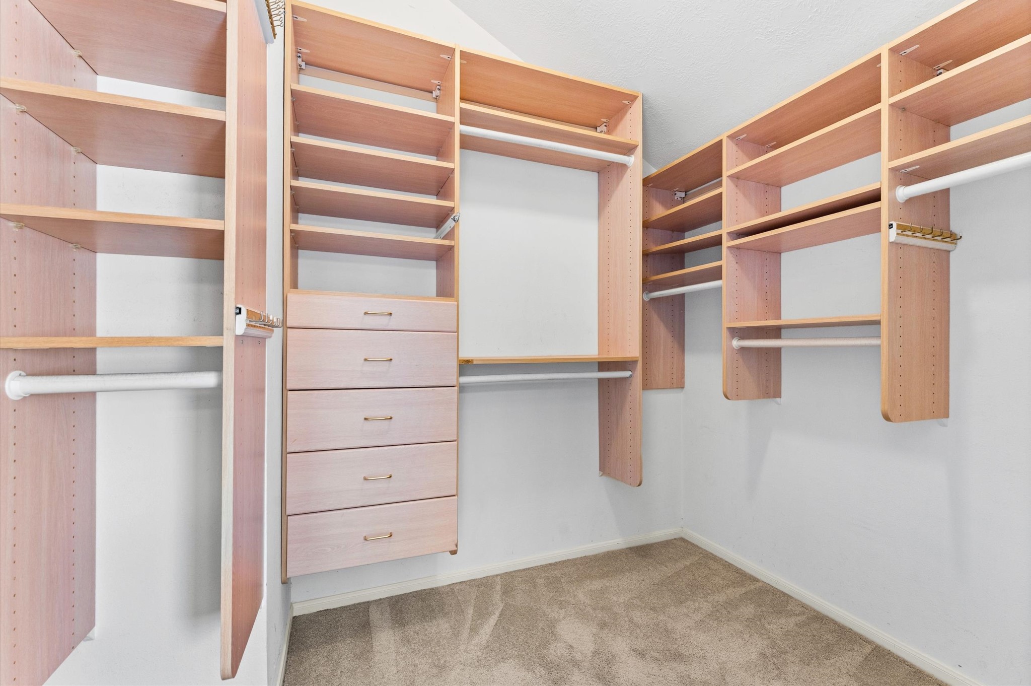9202 State Walk Circle Houston, TX 77064 - Photo 14 of 25 Walk-in closet