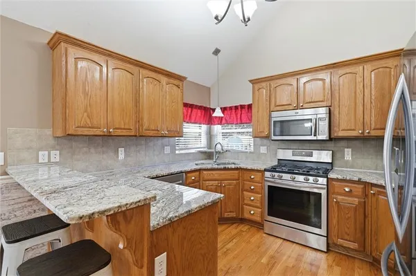 $400,000 | 7313 East 158th Street, Belton, MO 64012