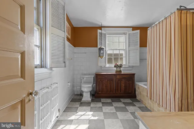 $999,000 | 1908 Woodlawn Avenue, Wilmington, DE 19806