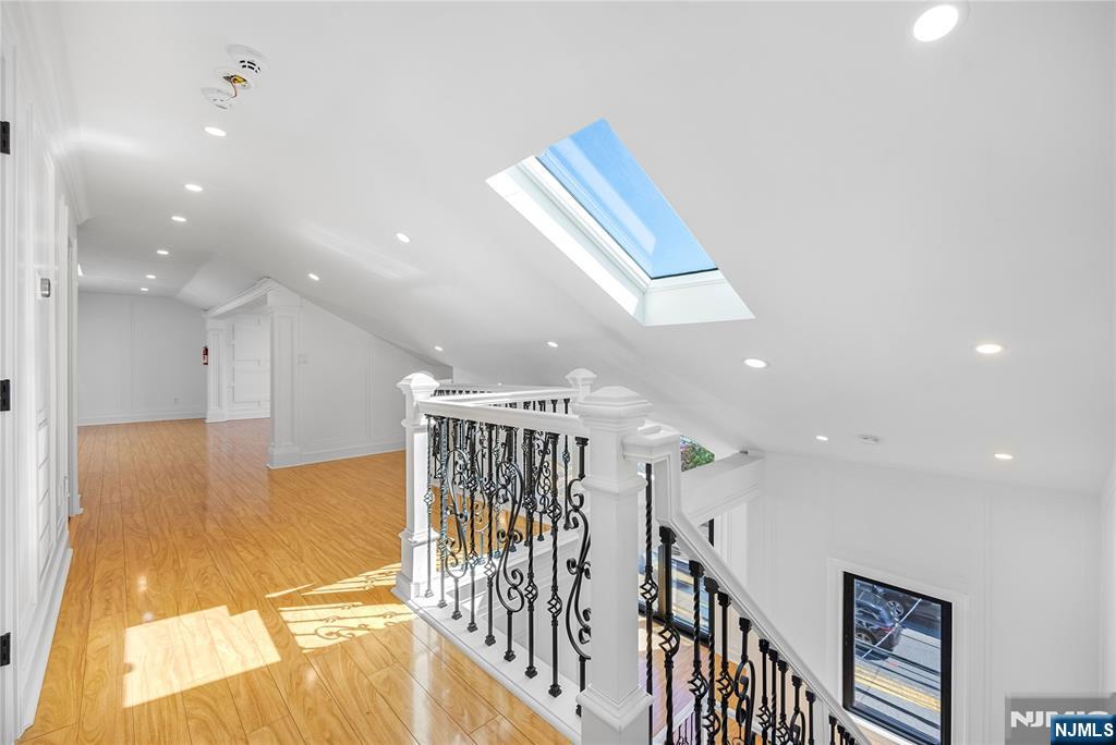 1080 River Road Edgewater, NJ 07020 - Photo 43 of 48