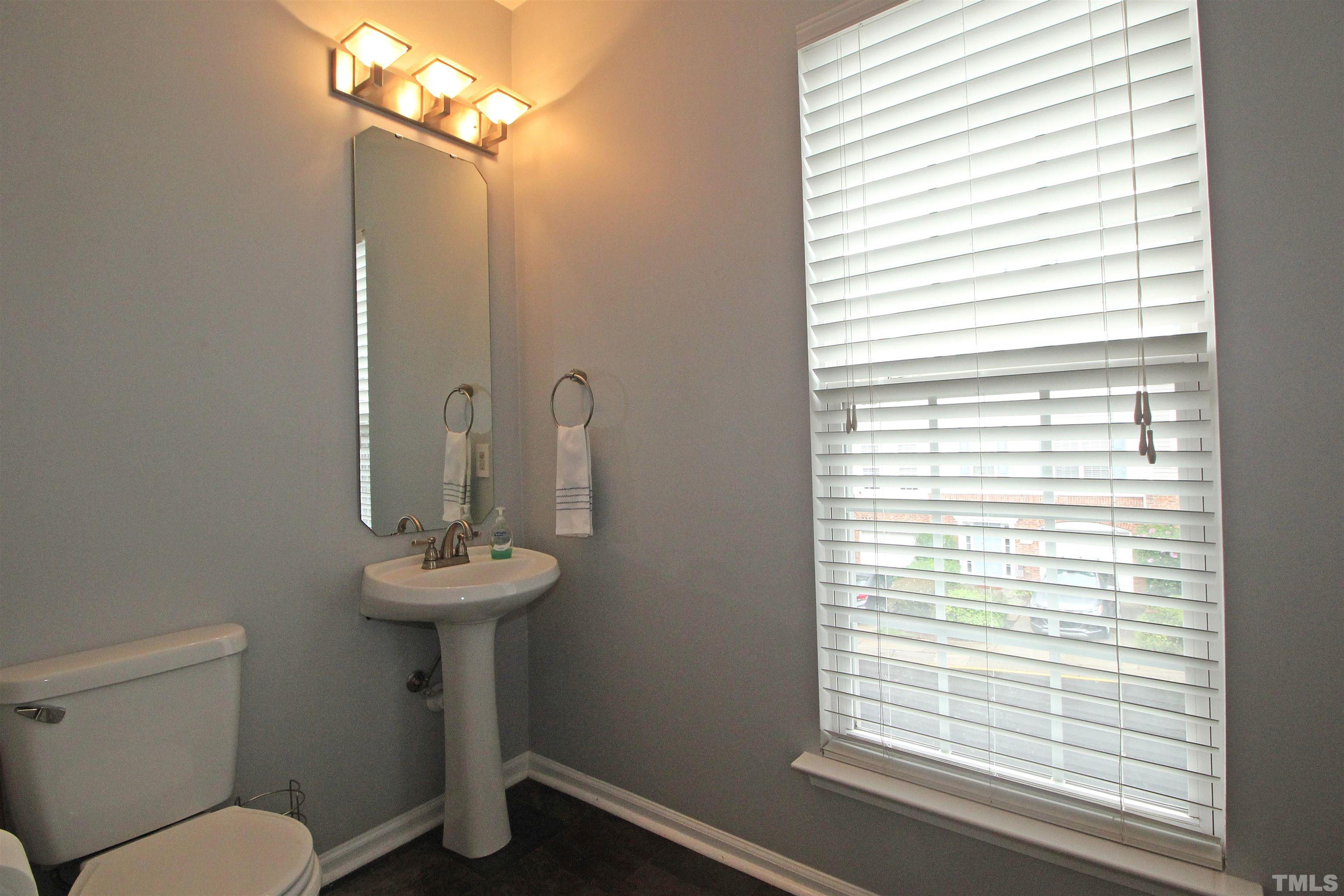 7246 Galon Glen Road Raleigh, NC 27613 - Photo 11 of 24