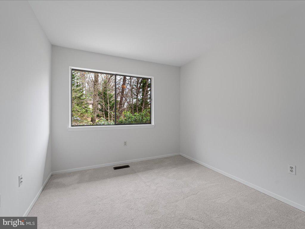 11942 Escalante Court Reston, VA 20191 - Photo 20 of 45 Bedroom 2