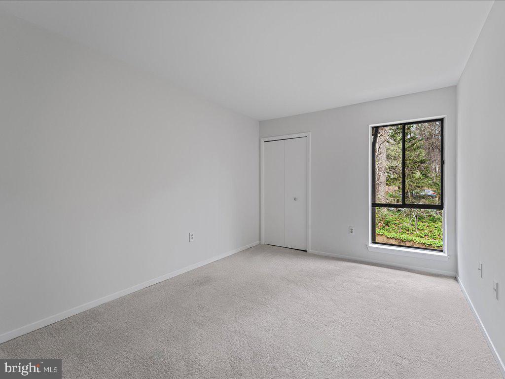 11942 Escalante Court Reston, VA 20191 - Photo 22 of 45 Bedroom 3