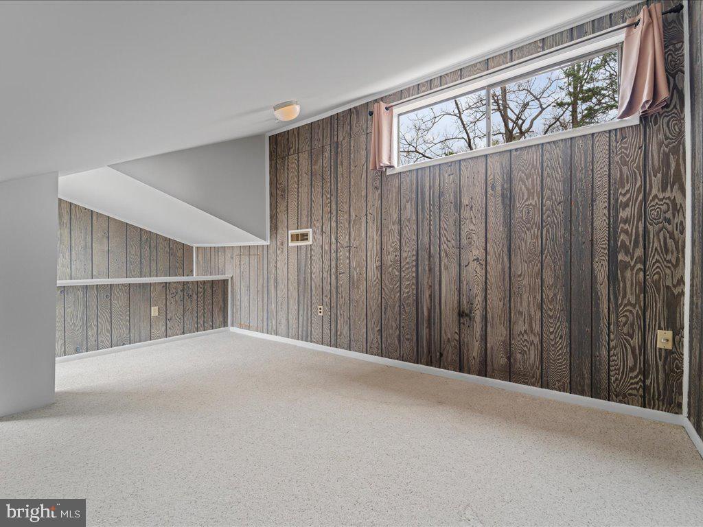 11942 Escalante Court Reston, VA 20191 - Photo 25 of 45 Upper Level Loft