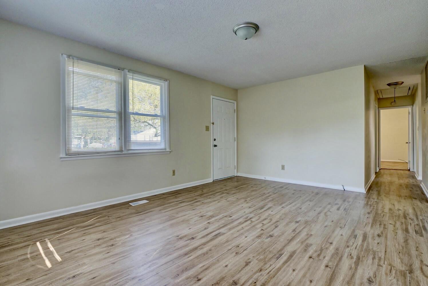 408 Houston Road Jacksonville, NC 28540 - Photo 3 of 29 Living Area
