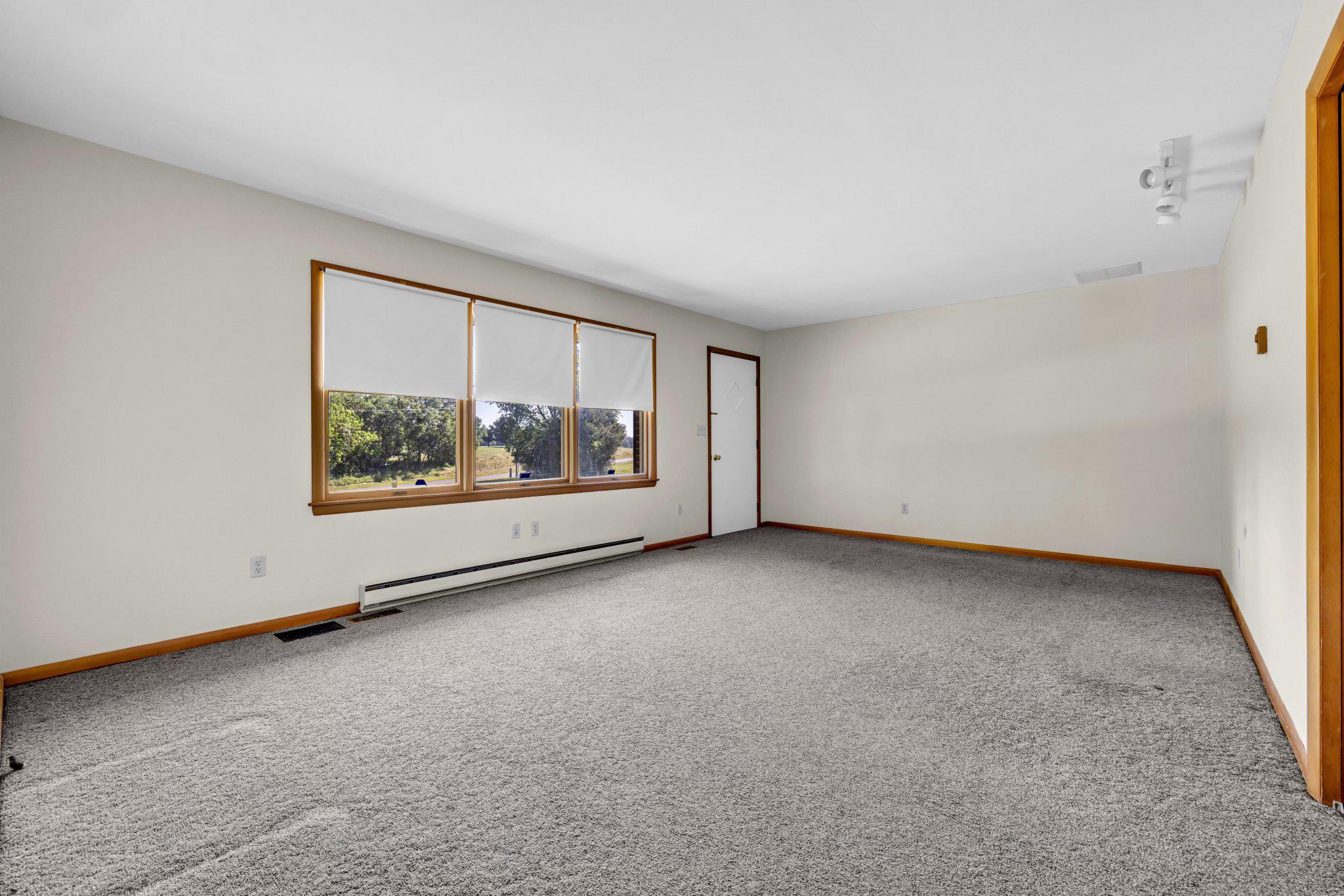 24295 Langford Road Chestertown, MD 21620 - Photo 34 of 73 View of the Living room