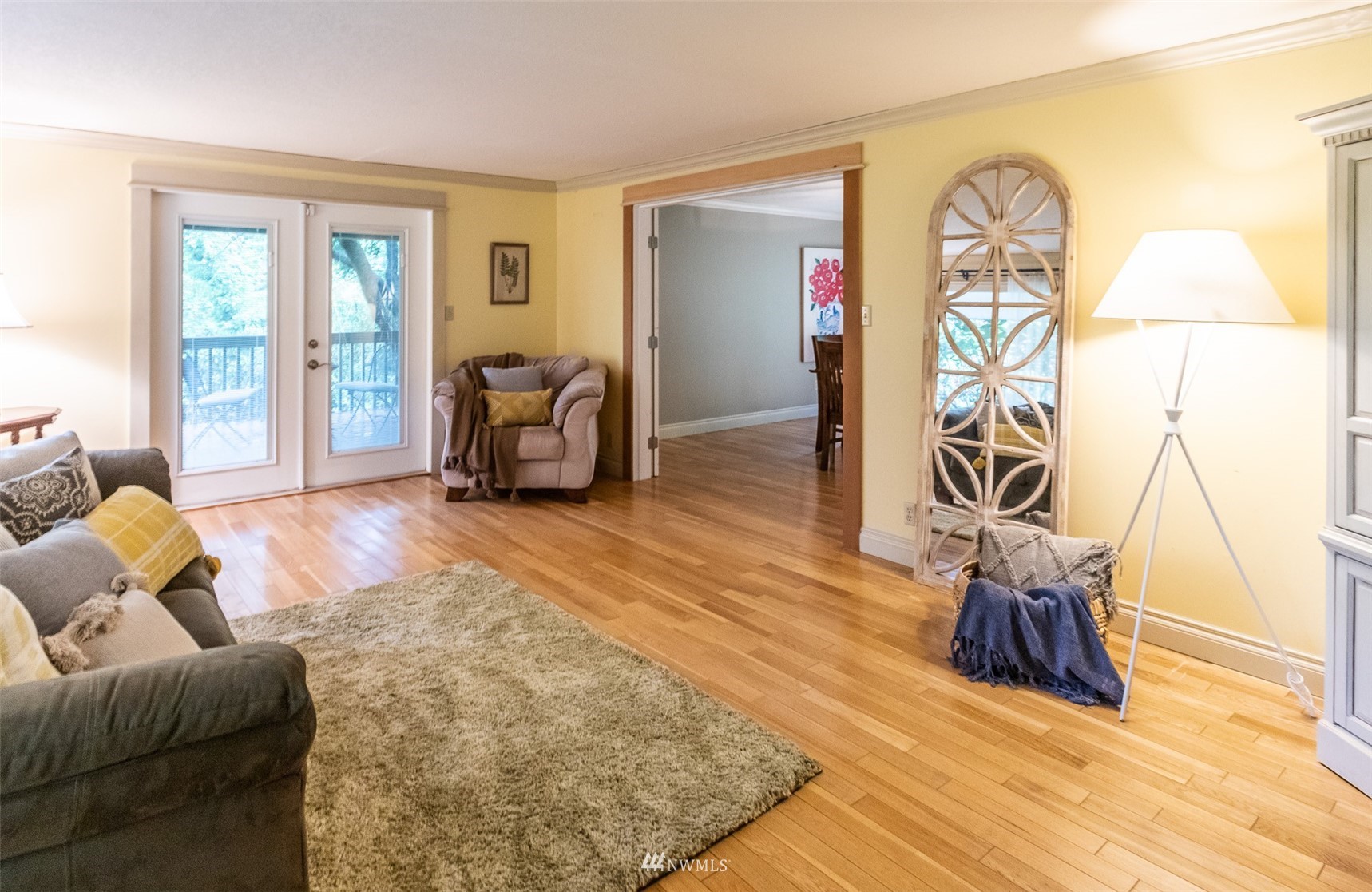 8691 Weidkamp Road Lynden, WA 98264 - Photo 11 of 39 a living room with furniture and a window