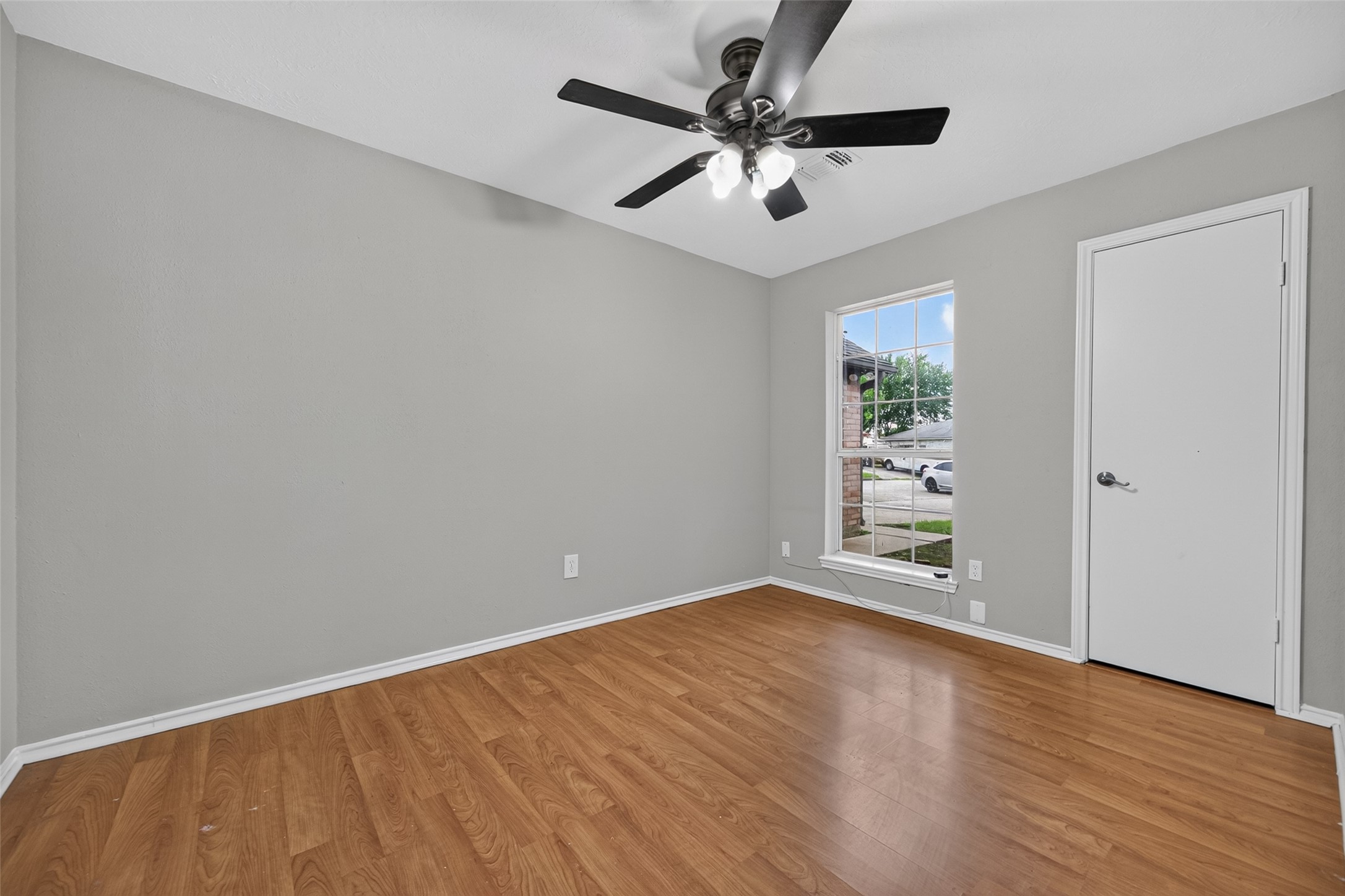 411 North Mist Court Houston, TX 77073 - Photo 18 of 32