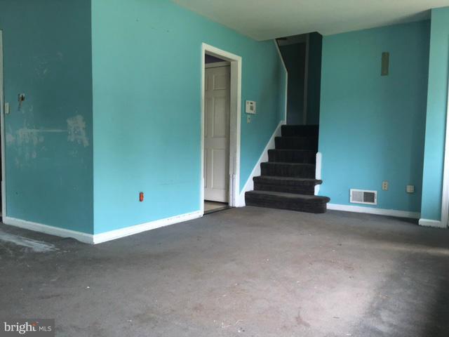 6808 Floyd Avenue Springfield, VA 22150 - Photo 12 of 14 Interior (General)