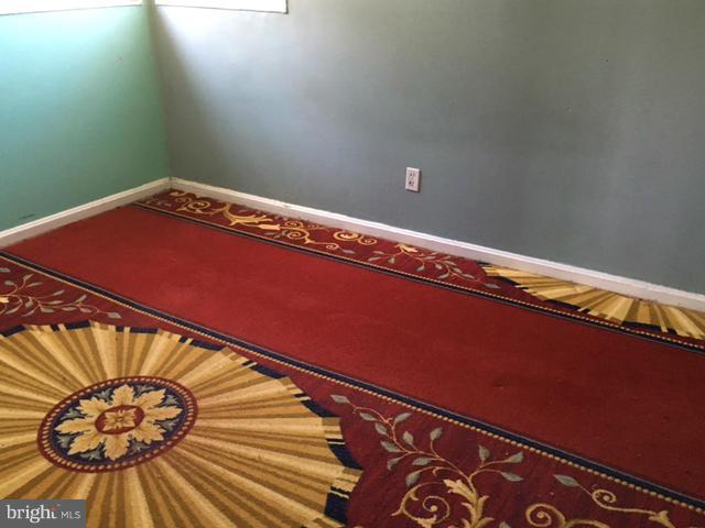 6808 Floyd Avenue Springfield, VA 22150 - Photo 6 of 14 Interior (General)