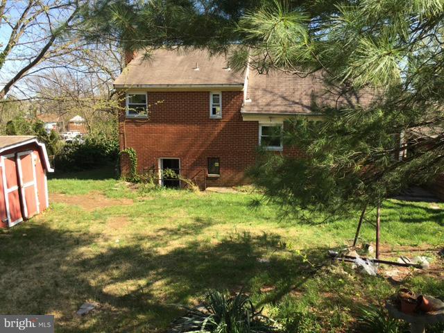 6808 Floyd Avenue Springfield, VA 22150 - Photo 8 of 14 Exterior (Rear)