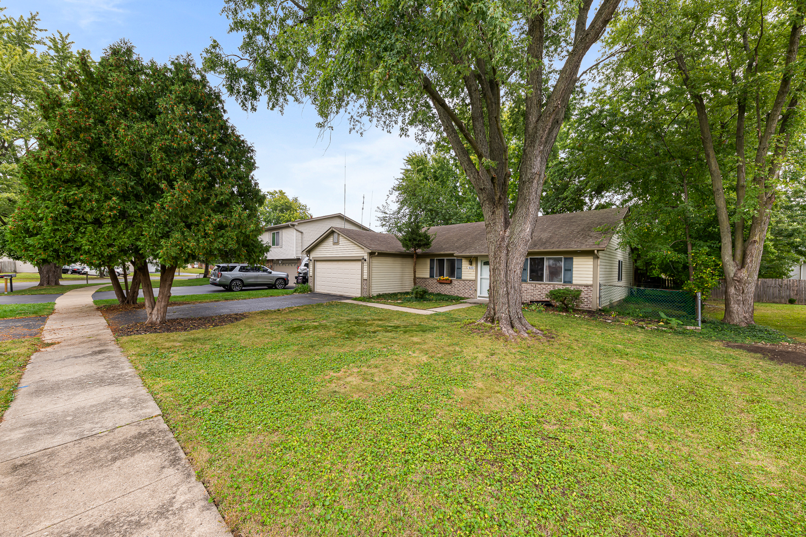 1133 Bramble Avenue Bolingbrook, IL 60490 - Photo 2 of 17