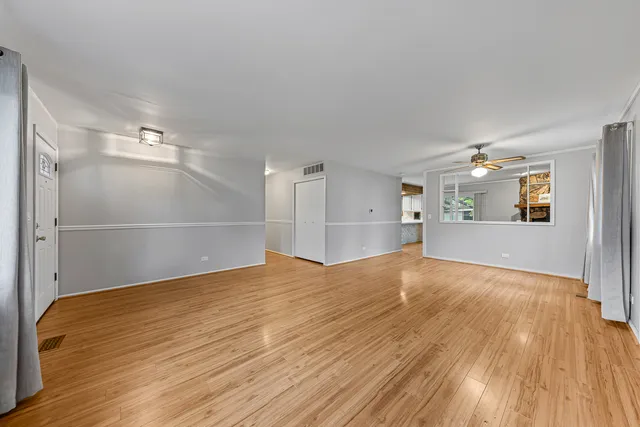 $324,900 | 1133 Bramble Avenue, Bolingbrook, IL 60490