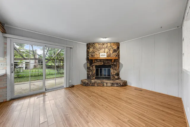 $324,900 | 1133 Bramble Avenue, Bolingbrook, IL 60490