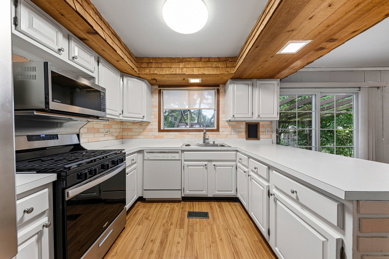 1133 Bramble Avenue Bolingbrook, IL 60490 - Photo 9 of 17