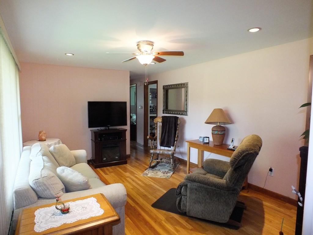 211 Green River Road Greenfield, MA 01301 - Photo 3 of 22 Gallery Image 3