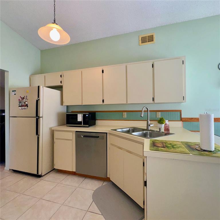 726 Stillview Circle Brandon, FL 33510 - Photo 17 of 44