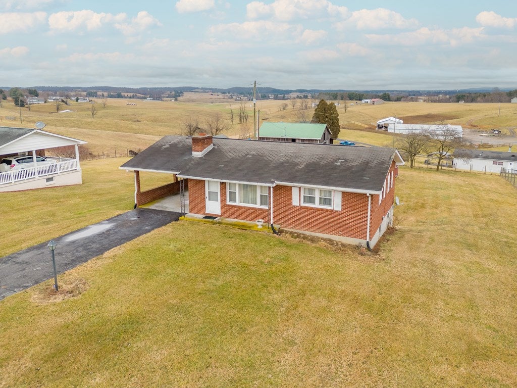 5676 Alum Spring Road Pulaski, VA 24301 - Photo 40 of 46 Gallery Image 40