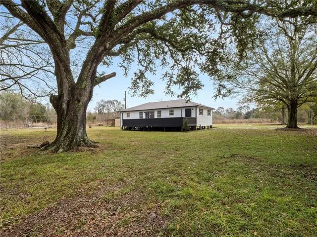 $215,000 | 2795 A&j Road, Jennings, LA 70546