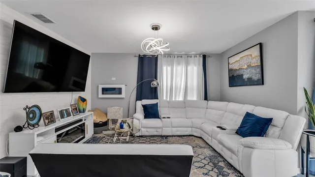 $270,000 | 2442 Taloncrest Court, Eagle Lake, FL 33839