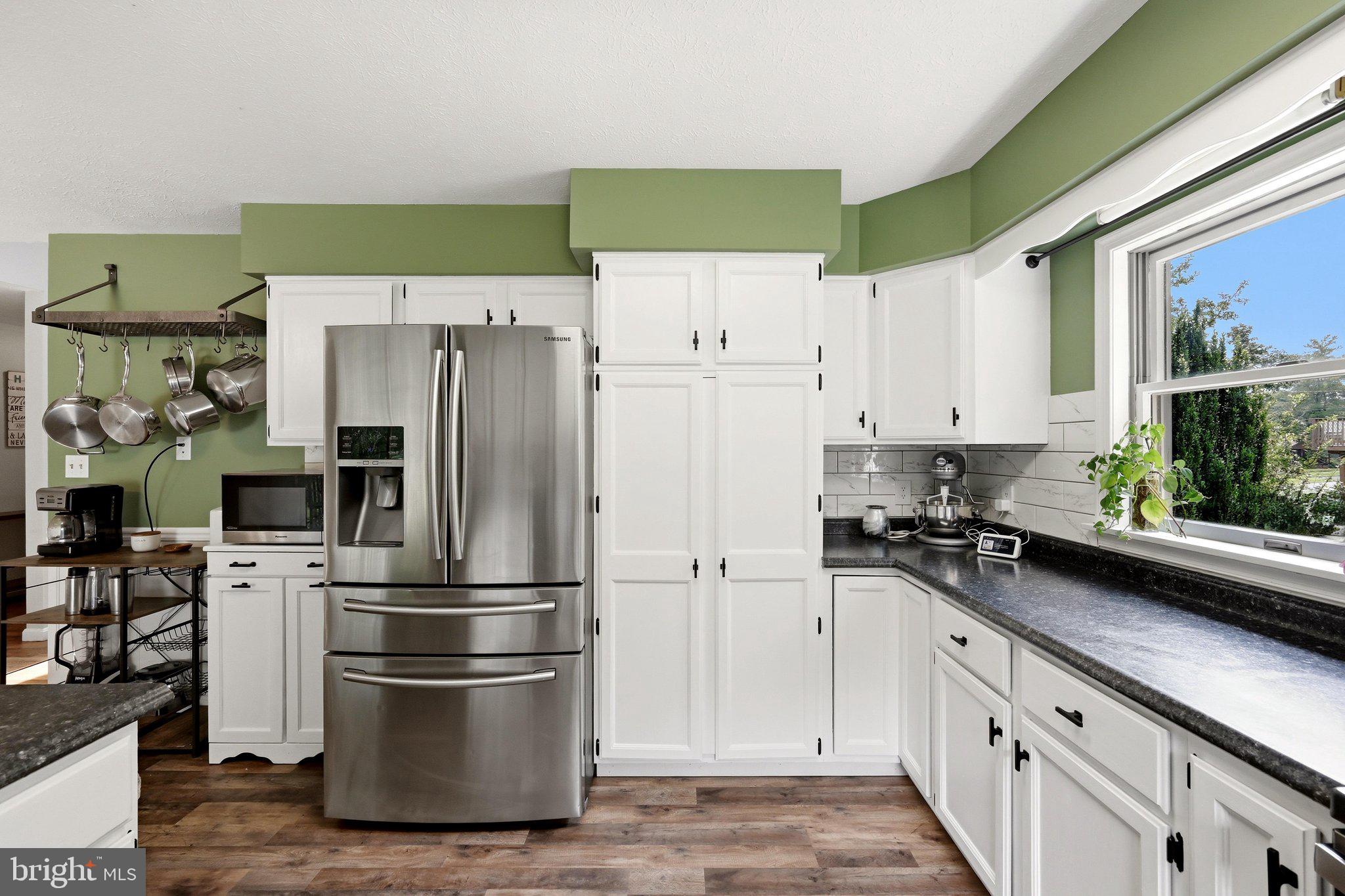 150 Holiday Road Cross Junction, VA 22625 - Photo 26 of 97 Equipped w/ stainless appliances