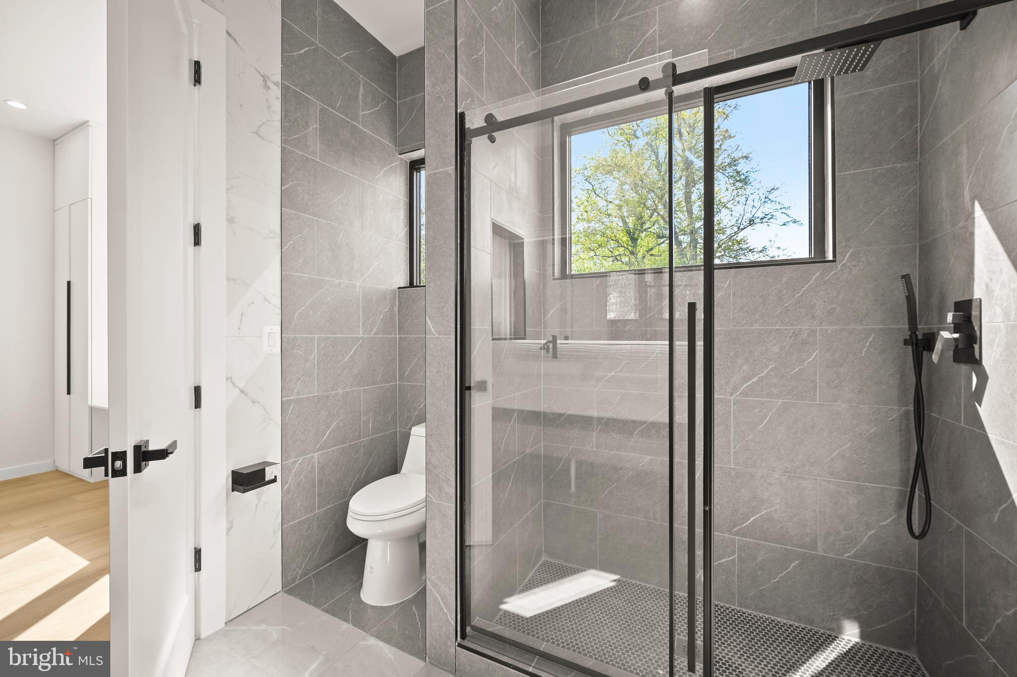8908 Mohawk Lane Bethesda, MD 20817 - Photo 80 of 106 Jack-N-Jill Bathroom
