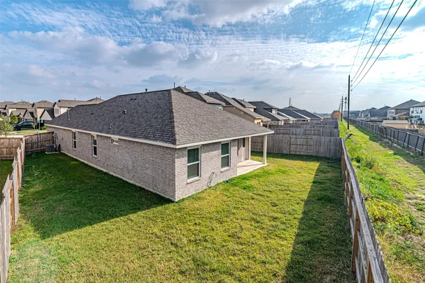$2,550 | 7431 Sail Hl Drive, Cypress, TX 77433