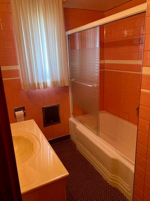 2359 Ritchie Street Aliquippa, PA 15001 - Photo 15 of 25 bath/shower has never been used!
