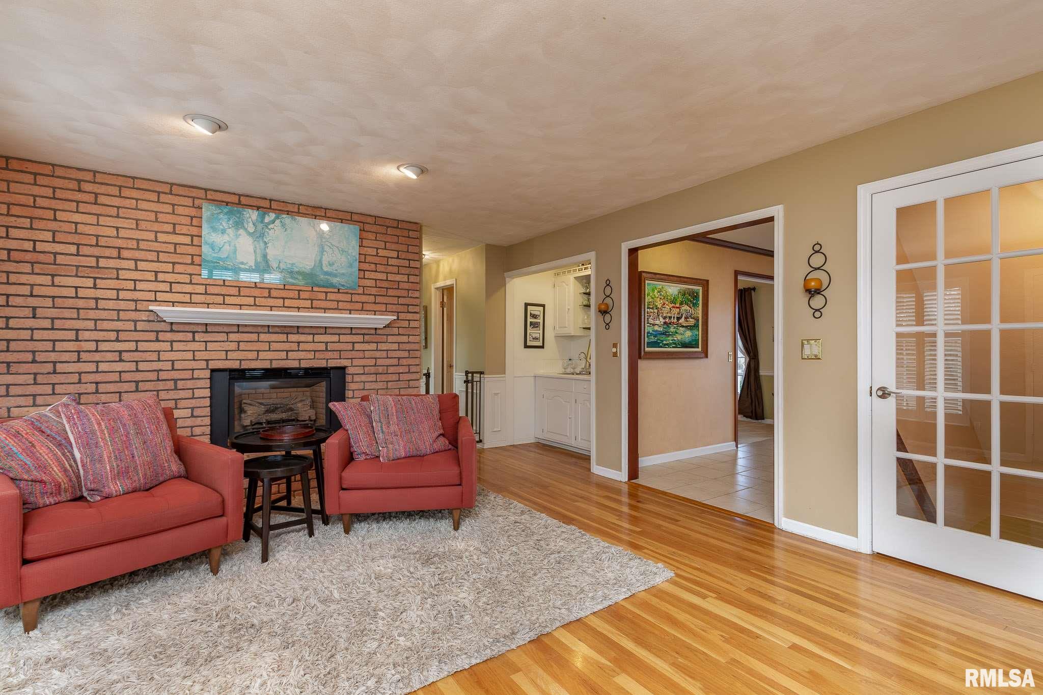 4855 Rambling Court Bettendorf, IA 52722 - Photo 15 of 32 Gallery Image 15