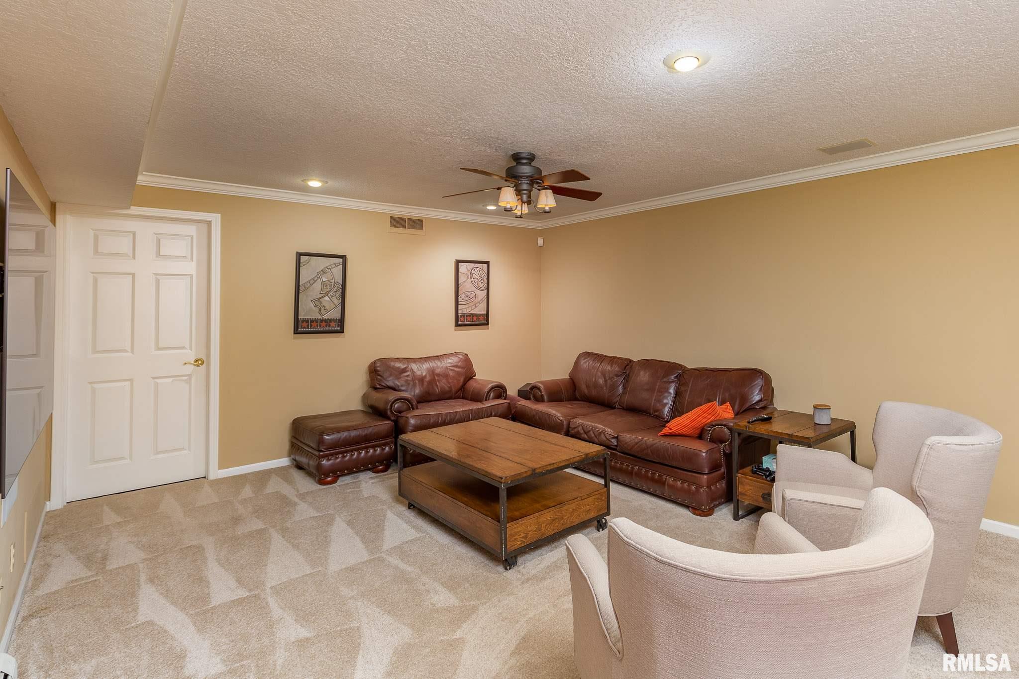 4855 Rambling Court Bettendorf, IA 52722 - Photo 17 of 32 Gallery Image 17