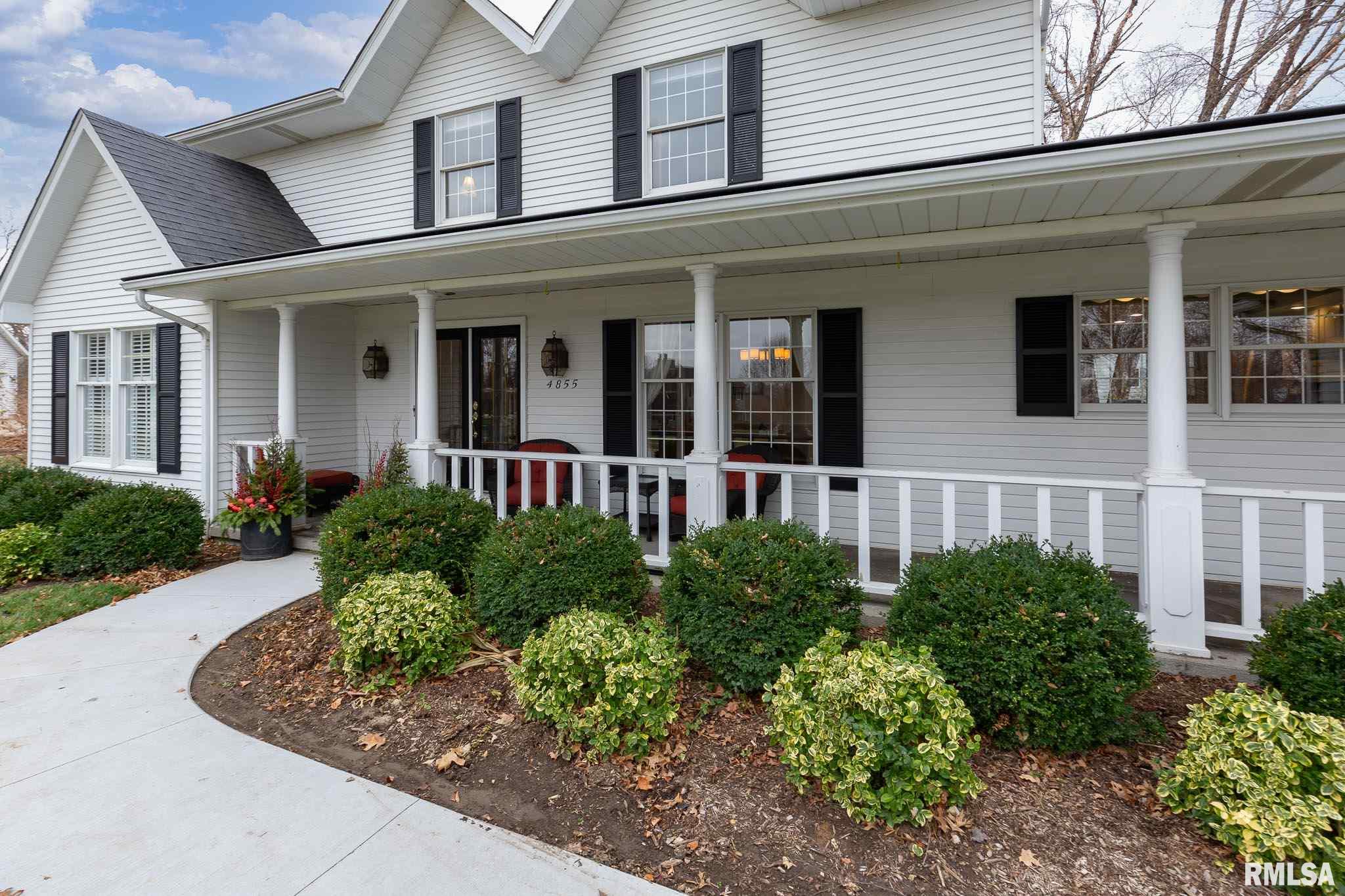4855 Rambling Court Bettendorf, IA 52722 - Photo 2 of 32 Gallery Image 2