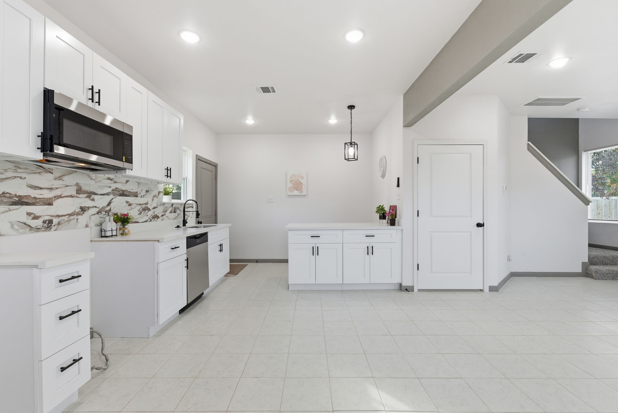 8306 Tidwell Road, Unit A/B Houston, TX 77028 - Photo 16 of 46