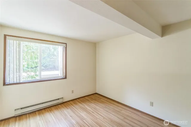 $200,000 | 921 Pershing Avenue, Unit 203, Bremerton, WA 98312