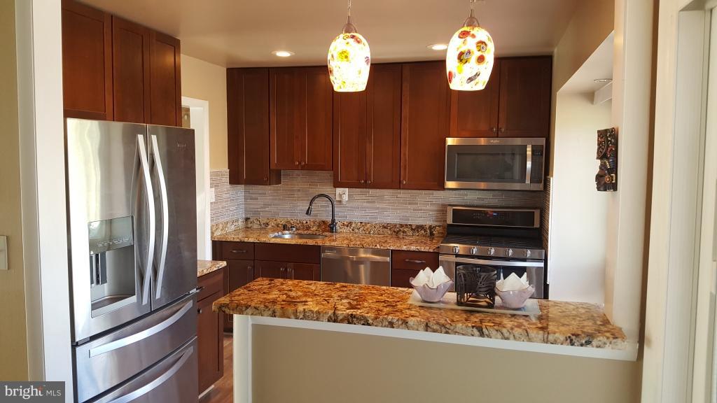 4512 Picot Road Alexandria, VA 22310 - Photo 6 of 22 Kitchen