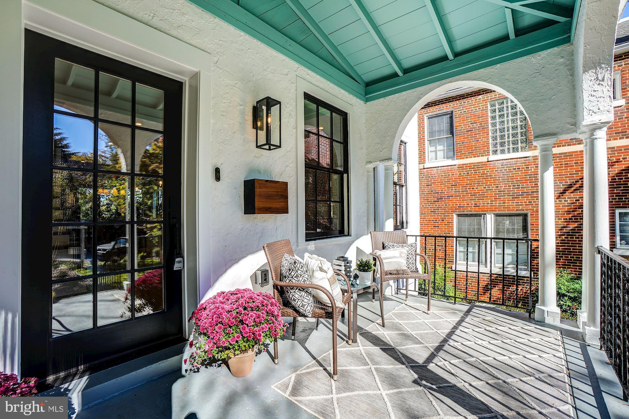 3009 Ordway Street Northwest Washington, DC 20008 - Photo 2 of 33 Front porch