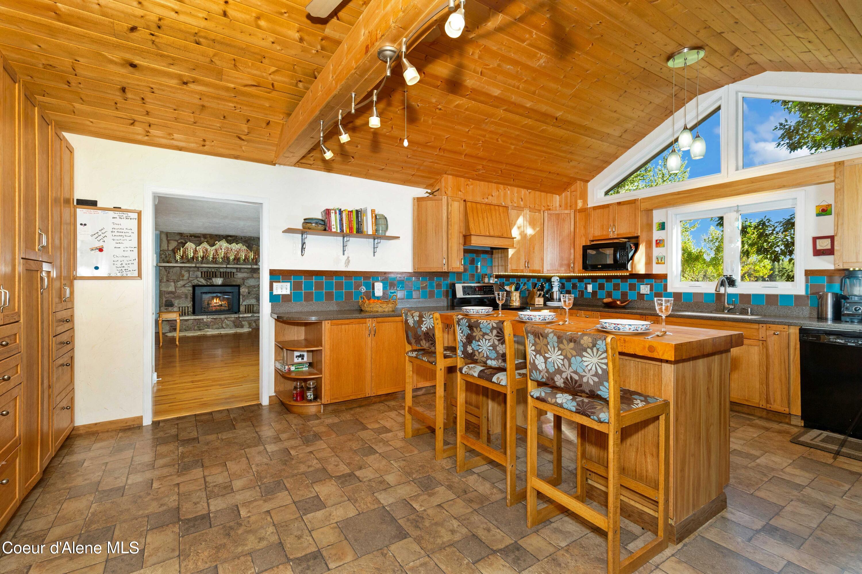 362 Winding Way Sandpoint, ID 83864 - Photo 11 of 47 362WW_38
