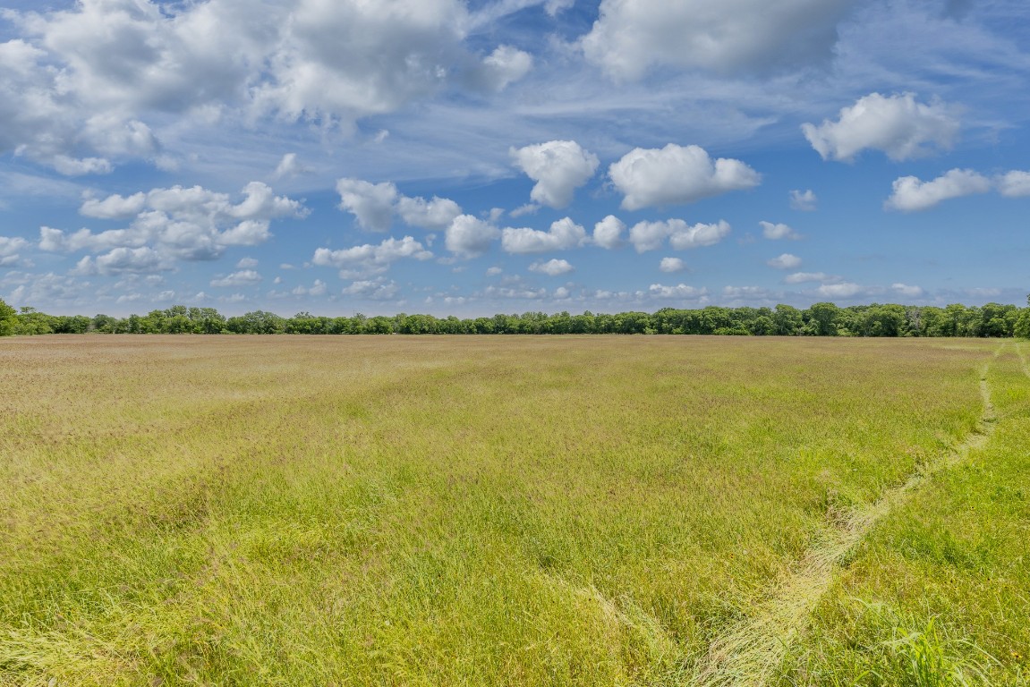 2091 Goodwin Road Gonzales, TX 78629 - Photo 9 of 23 a view of an ocean and beach