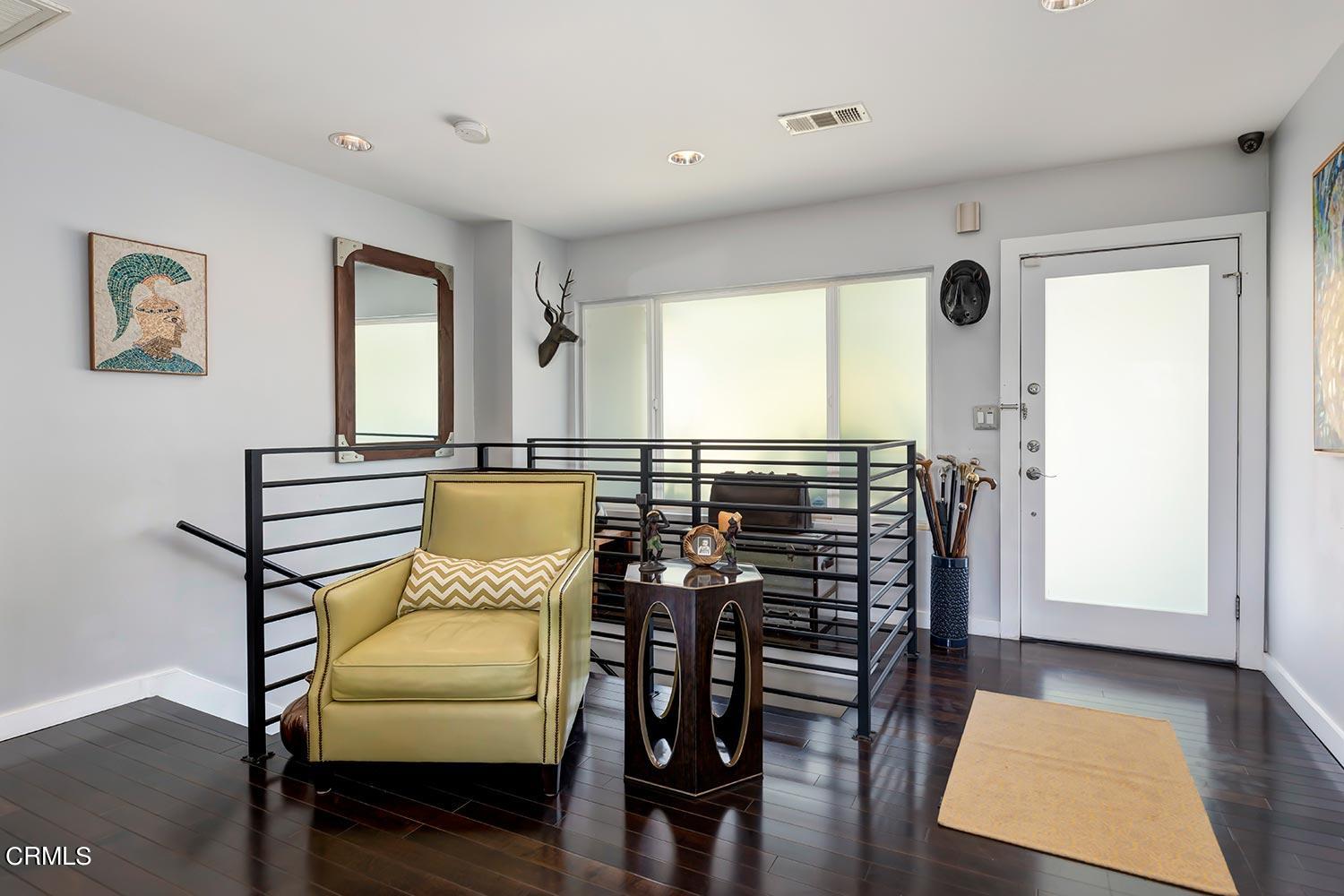 317 Redwood Drive Pasadena, CA 91105 - Photo 11 of 39 12