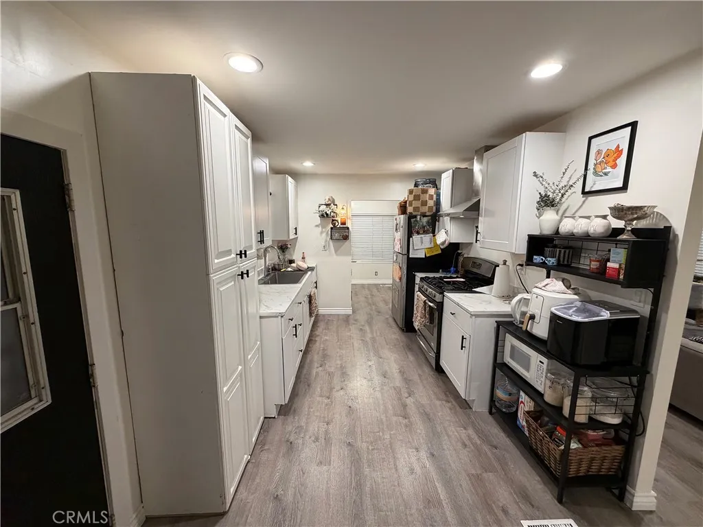 1155 South Riverside Avenue South, Unit 10 Rialto, CA 92376 - Photo 34 of 36