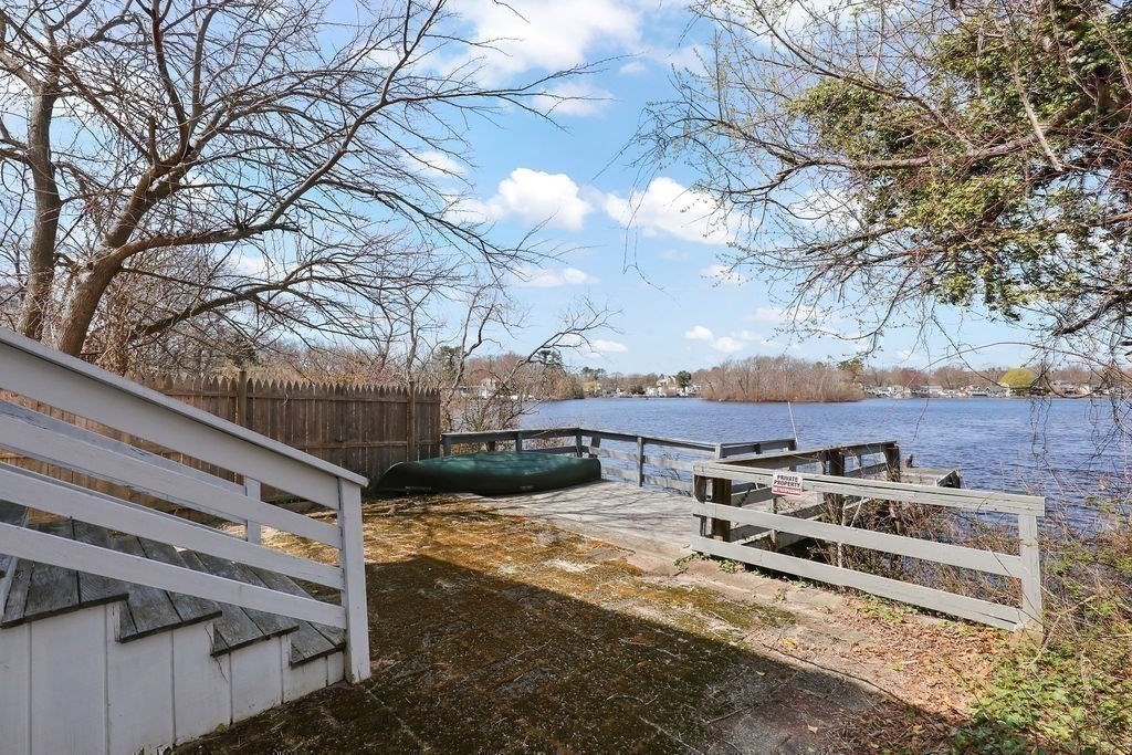111 Westminster Road Weymouth, MA 02189 - Photo 12 of 41