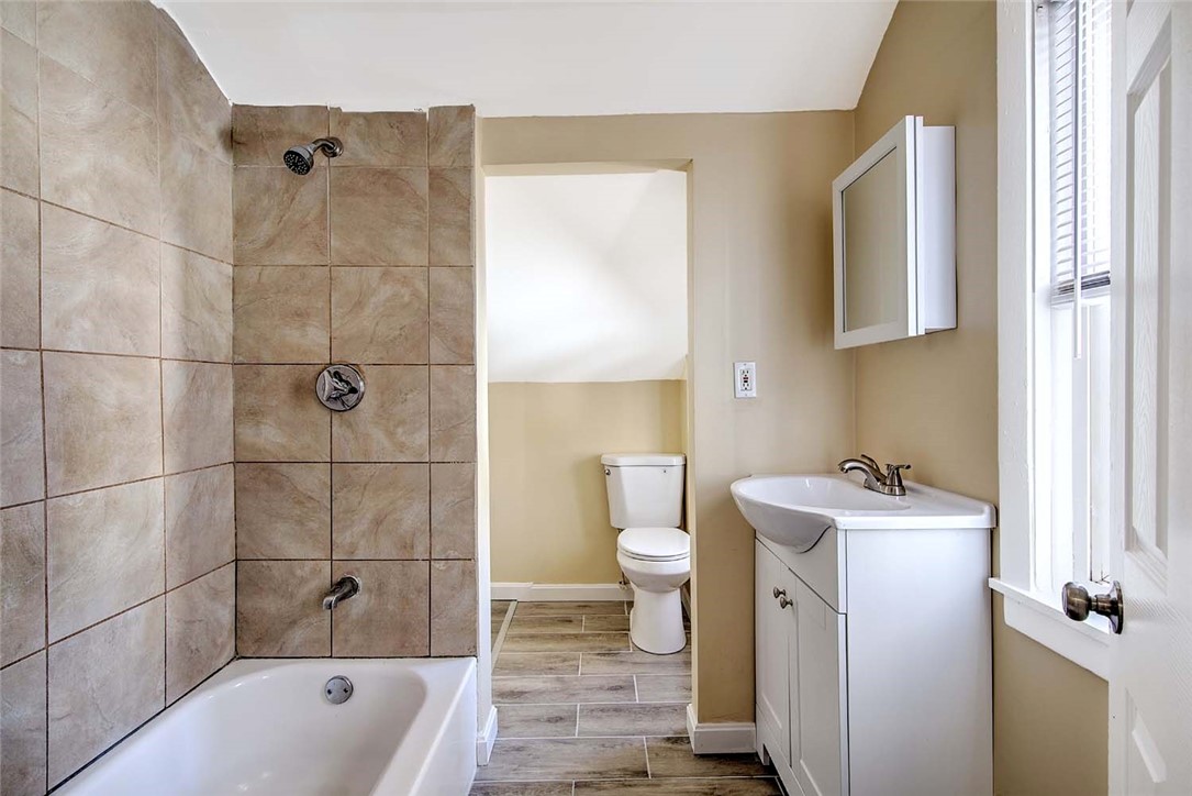 67 Joslin Street Providence, RI 02909 - Photo 20 of 46 2nd Floor