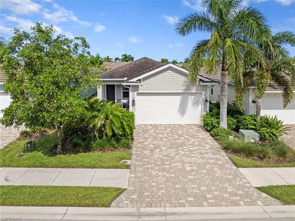 $459,000 | 28296 Seasons Tide Avenue, Bonita Springs, FL 34135