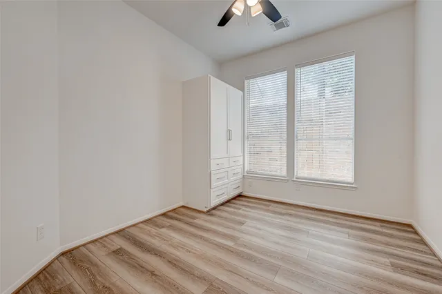 $3,150 | 38 Tethered Vine Place, The Woodlands, TX 77382