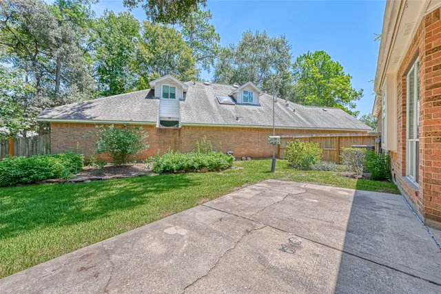 $3,150 | 38 Tethered Vine Place, The Woodlands, TX 77382