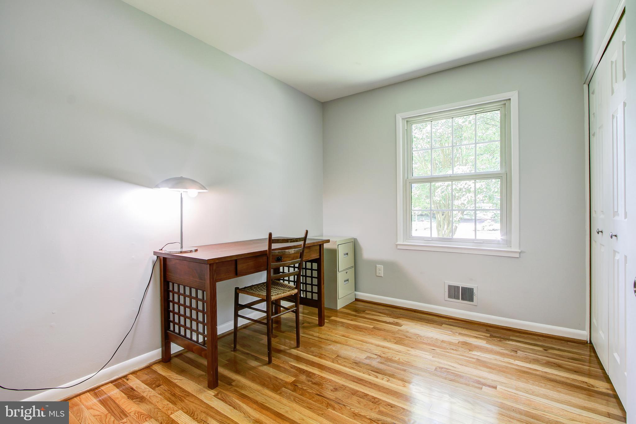 8403 Riverside Road Alexandria, VA 22308 - Photo 29 of 52 Bedroom #4