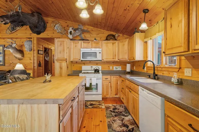 $599,000 | 7544 Wildcat Road, Port Leyden, NY 13433