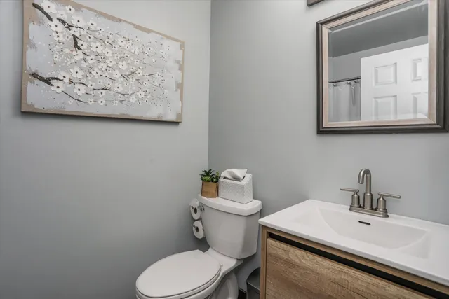 $244,999 | 35152 Kings Forest Boulevard, Clinton Township, MI 48035